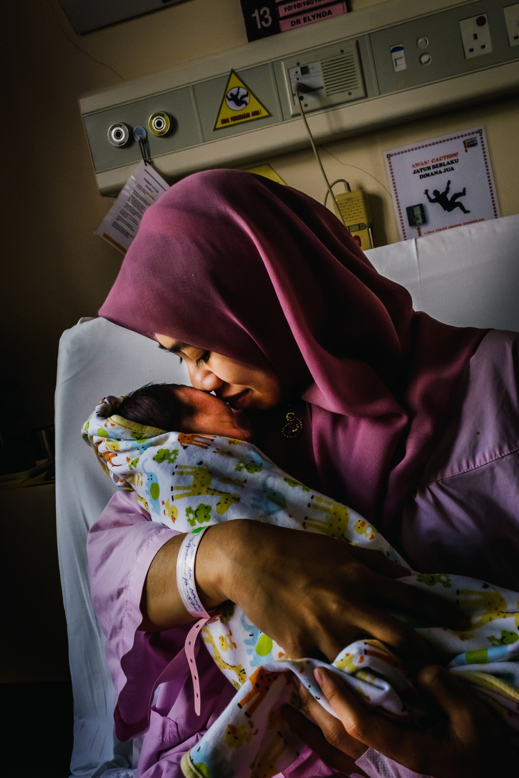 Eliminating mother-to-child transmission of HIV, hepatitis B and syphilis